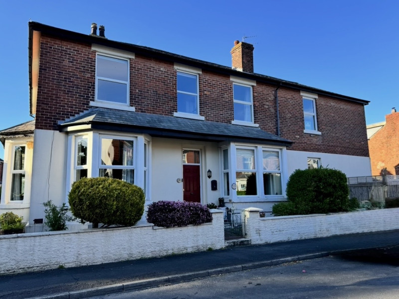 Hayfield Avenue