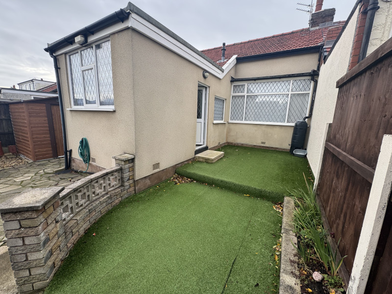 Central Avenue North