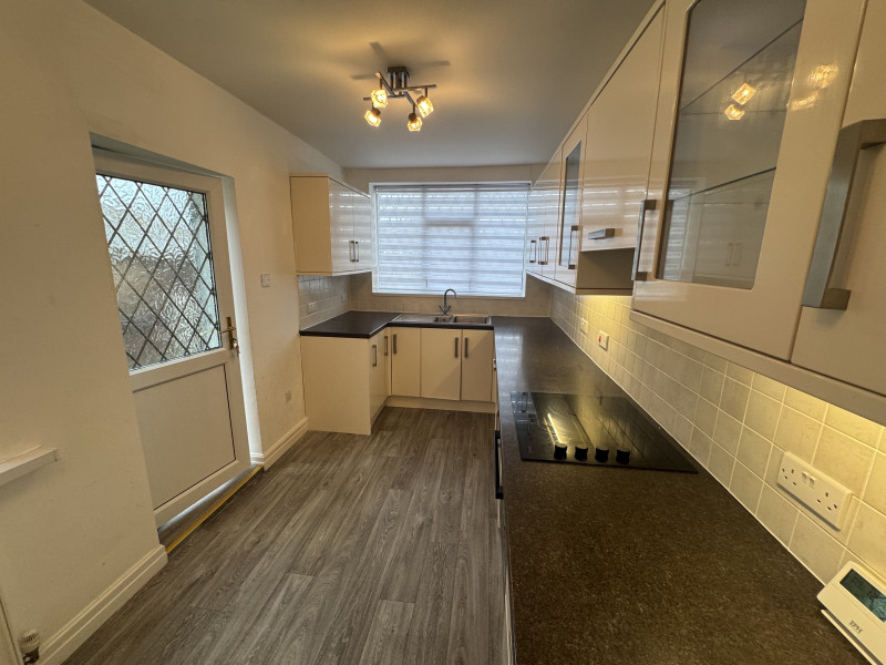 Central Avenue North